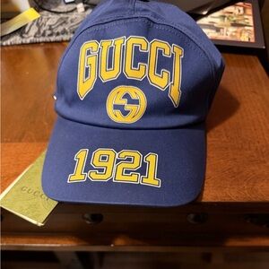 Gucci
Gucci Logo Patch College Baseball Cap